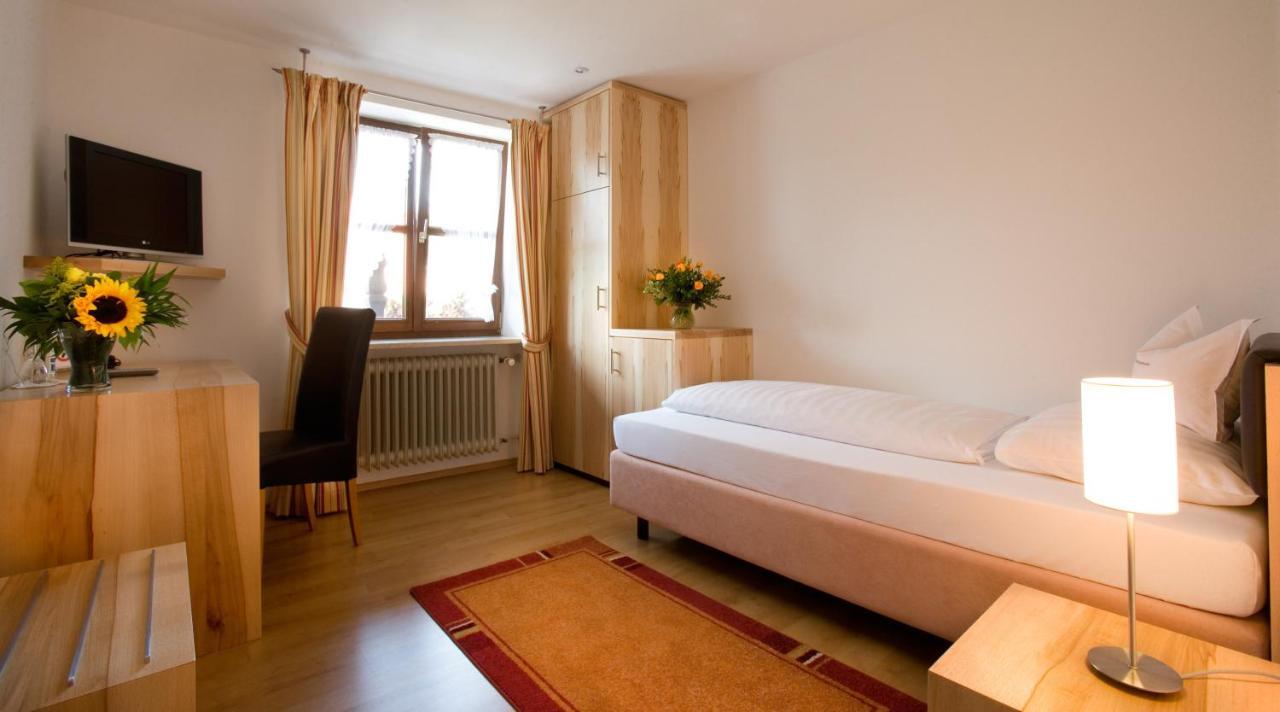 Boardinghouse Wadenspanner Altdorf Kültér fotó